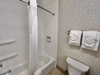  Holiday Inn Express, Owings Mills, MD